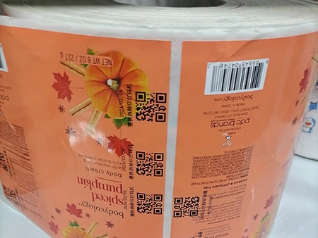 Códigos QR en etiquetas de cosméticos